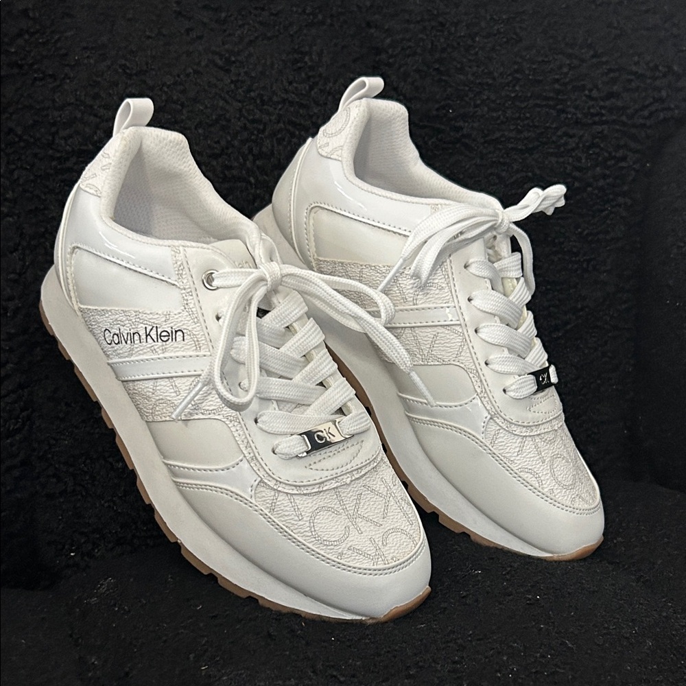 Calvin Klein Women's Cream Sneakers
